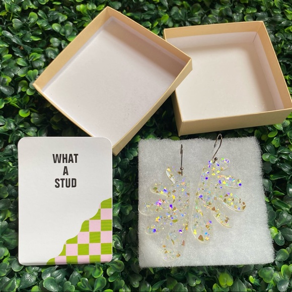 Eclectic Resin Earrings - Picture 8 of 9